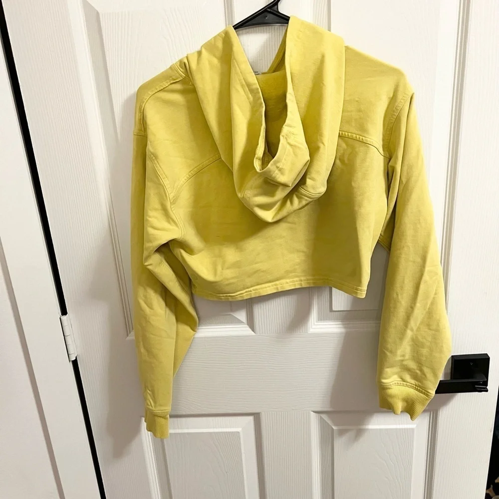 Lululemon All Yours Cropped Hoodie Soleil size 4